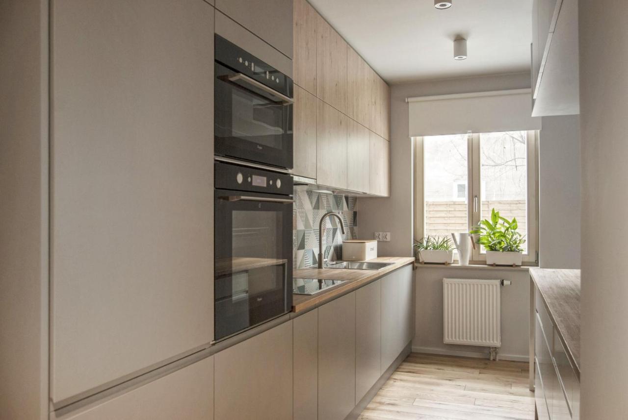 Charming Apartment With Garden, Only 1 Km To Wawel Castle By Noclegi Renters Krakow Dış mekan fotoğraf
